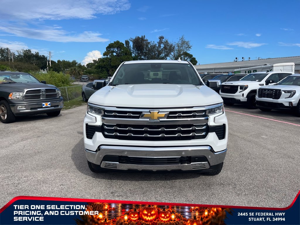 Used 2025 Chevrolet Silverado 1500 LTZ AWD/4WD image 3