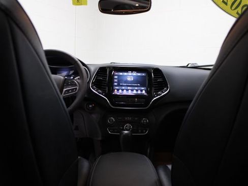 Used 2022 Jeep Cherokee Limited image 31