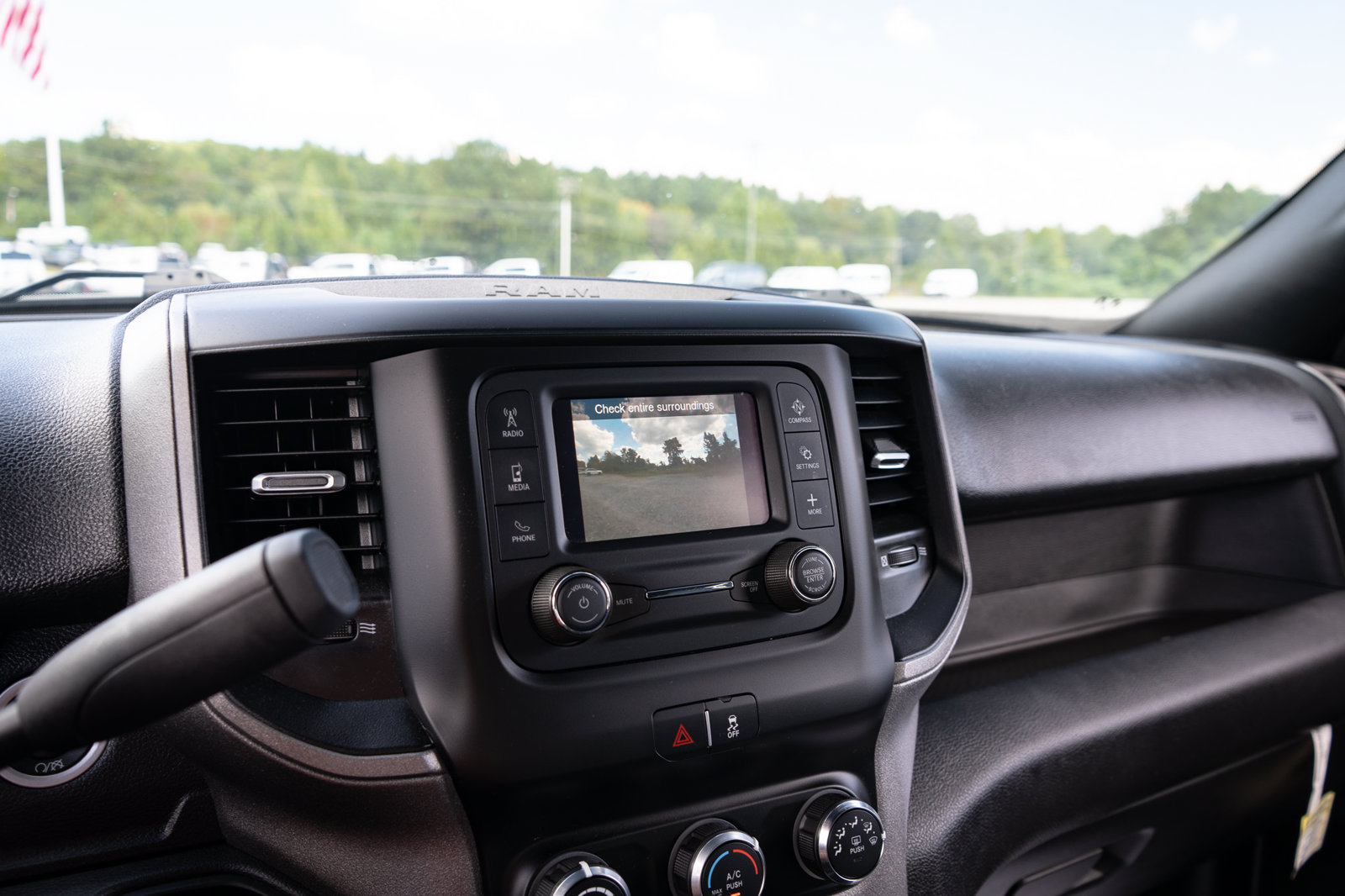 Used 2024 RAM 5500 Tradesman w/ Chrome Appearance Group AWD/4WD image 23