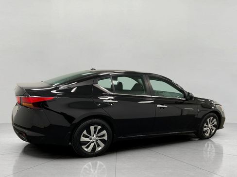 Used 2020 Nissan Altima 2.5 S w/ Driver Assist Package image 3