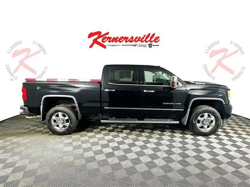 Used 2018 GMC Sierra 3500 Denali w/ Duramax Plus Package image 8