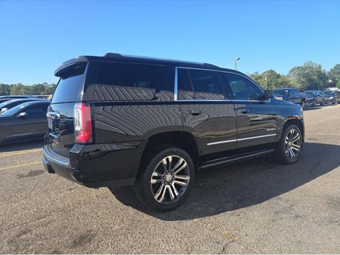 Used 2018 GMC Yukon Denali w/ Denali Ultimate Package image 19
