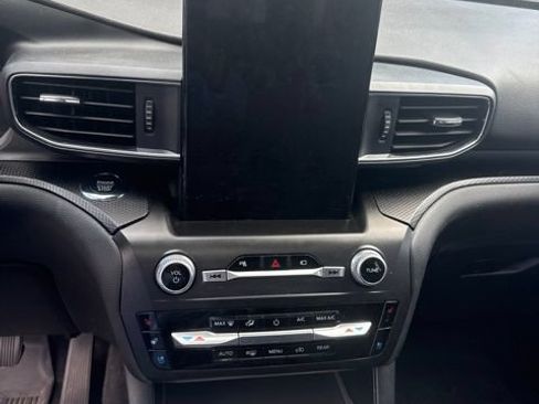 Used 2020 Ford Explorer ST w/ ST Street Pack AWD/4WD image 19