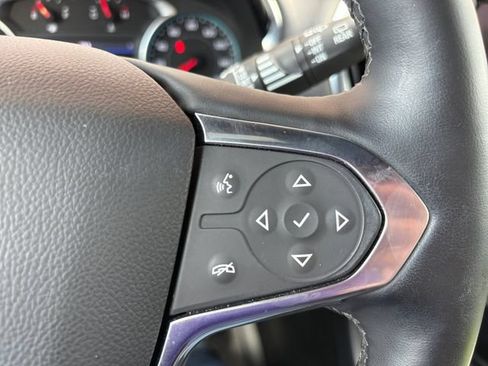 Used 2023 Chevrolet Traverse LT w/ LPO, Floor Liner Package FWD image 20