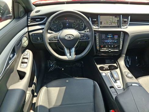 Used 2025 INFINITI QX55 Essential AWD/4WD image 13