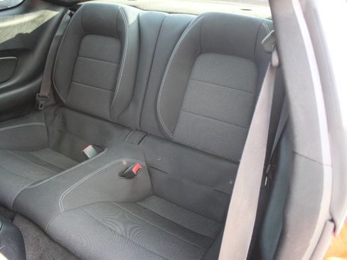 Used 2015 Ford Mustang Coupe image 12