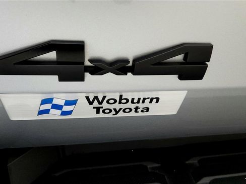 Used 2024 Toyota Tundra Limited image 13