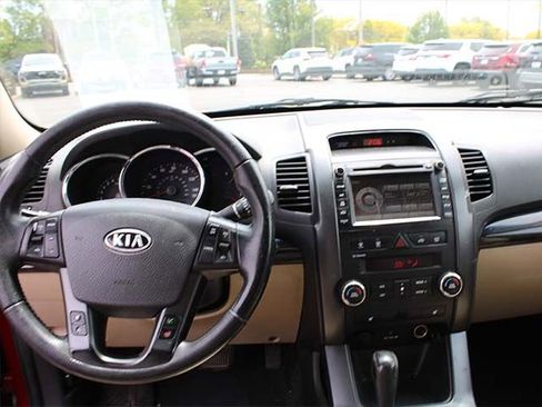 Used 2011 Kia Sorento EX w/ Premium Pkg FWD image 11