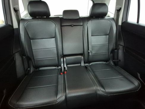 Used 2021 Volkswagen Tiguan SE AWD/4WD image 21