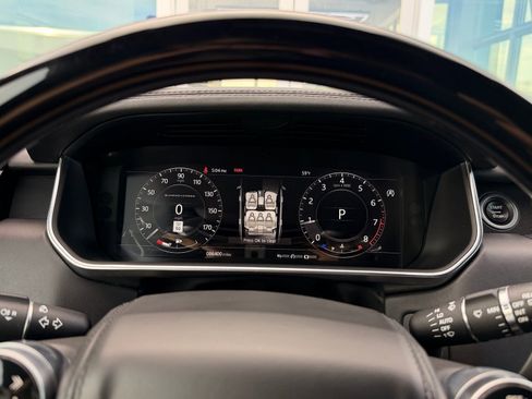 Used 2018 Land Rover Range Rover Supercharged image 32