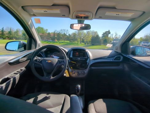 Used 2019 Chevrolet Spark LT FWD image 11