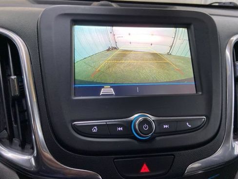 Used 2019 Chevrolet Equinox LS AWD/4WD image 40