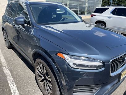 Used 2022 Volvo XC90 T6 Momentum w/ Climate Package