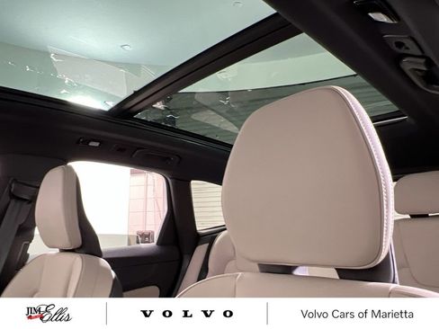 Used 2026 Volvo XC60 B5 Core w/ Climate Package image 14