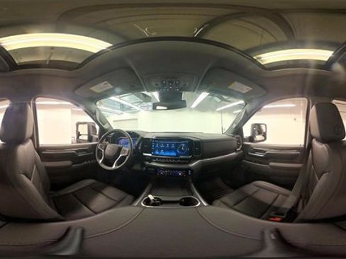 Used 2025 Chevrolet Silverado 2500 LTZ image 40