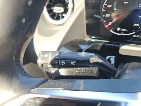 Certified 2025 Mercedes-Benz GLA 250 4MATIC image 24