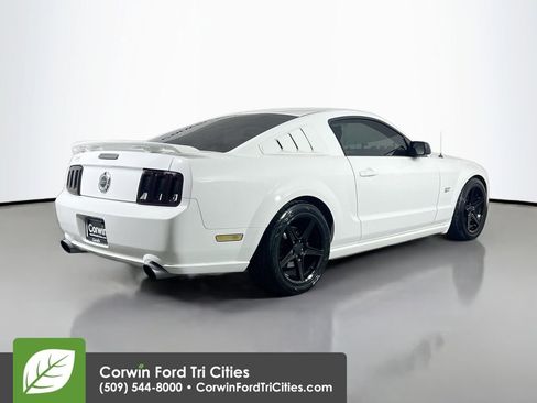 Used 2006 Ford Mustang GT Premium image 15