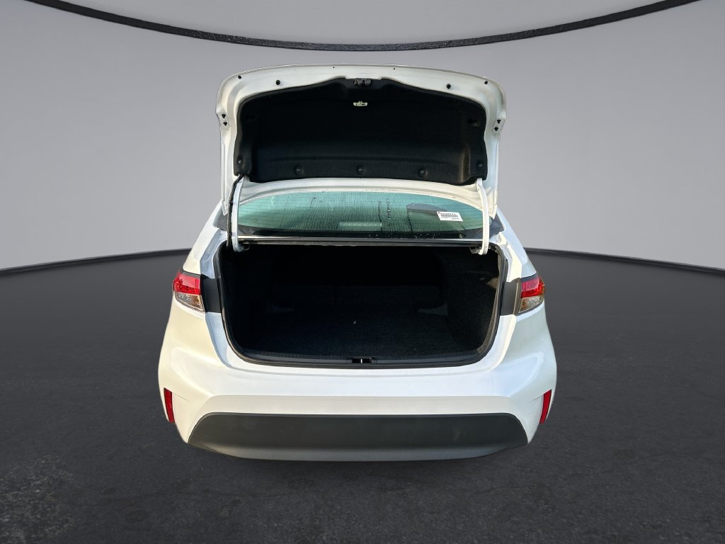 Used 2025 Toyota Corolla LE FWD image 29