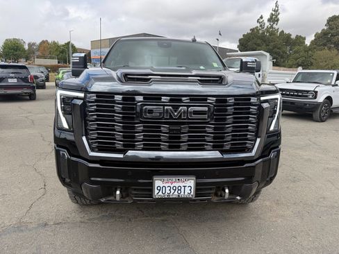 Used 2024 GMC Sierra 2500 Denali Ultimate AWD/4WD image 8