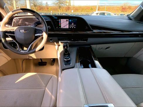 Used 2023 Cadillac Escalade ESV Sport Platinum image 14