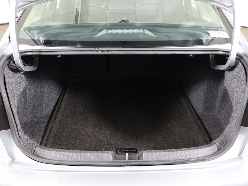 Used 2023 Volkswagen Jetta SE FWD image 18