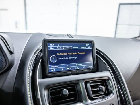 Used 2019 Aston Martin DB11 AMR image 39