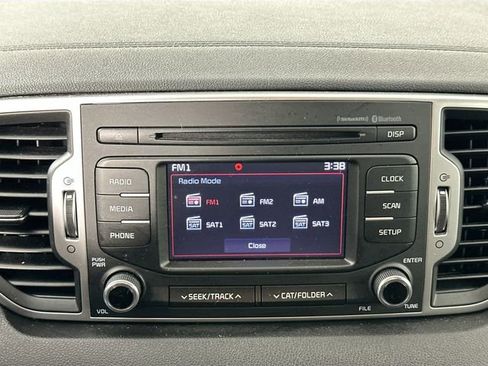 Used 2017 Kia Sportage LX w/ LX Popular Package image 11