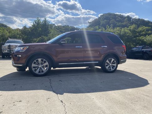 Used 2018 Ford Explorer Limited image 2