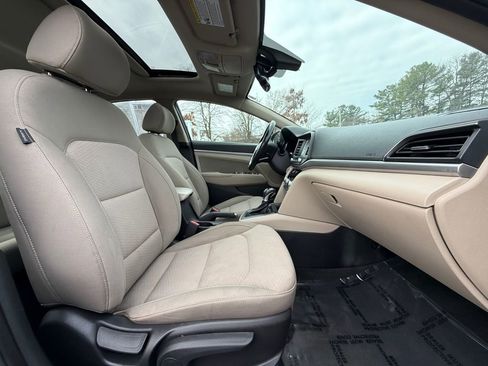 Used 2019 Hyundai Elantra Value Edition image 25