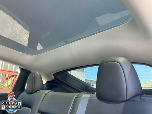 Used 2020 Tesla Model Y Long Range AWD/4WD image 35
