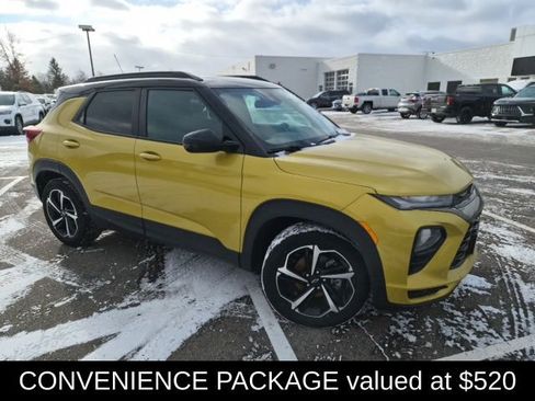 Used 2023 Chevrolet TrailBlazer RS w/ Sun and Liftgate Package image 3