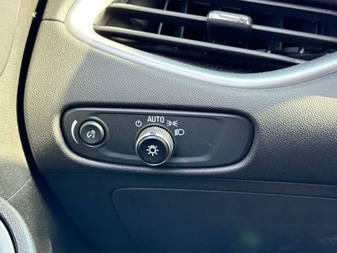 Used 2024 Chevrolet Malibu LT image 30