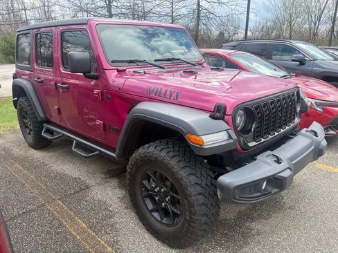 Used 2024 Jeep Wrangler Willys image 2