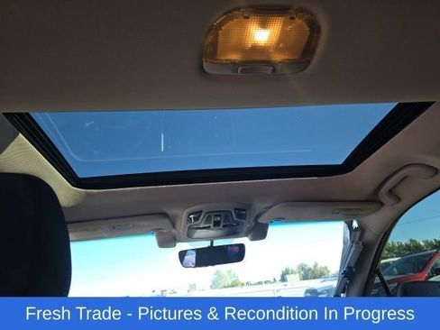 Certified 2022 Subaru Outback Premium AWD/4WD image 18