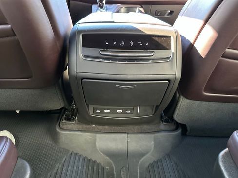 Used 2023 Cadillac Escalade Sport Platinum w/ Heavy-Duty Trailer Package image 30