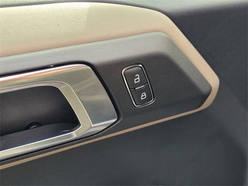 Certified 2023 Ford Bronco Wildtrak image 23