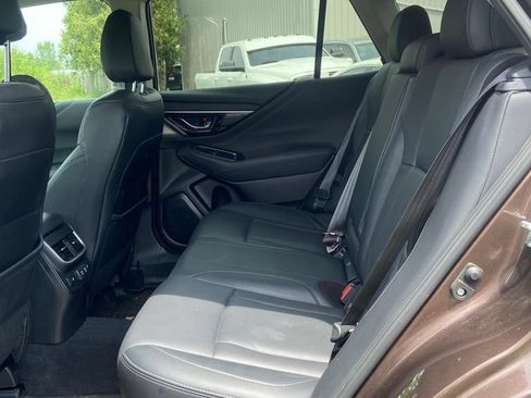 Used 2022 Subaru Outback Limited AWD/4WD image 12