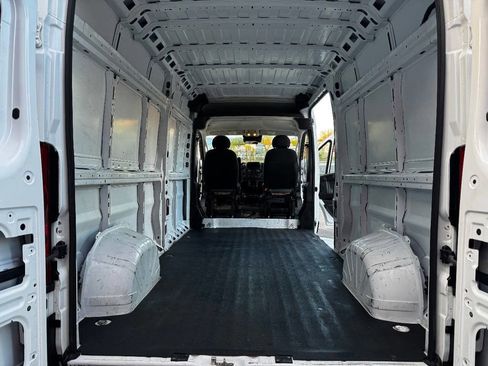 Used 2023 RAM ProMaster 2500 image 35