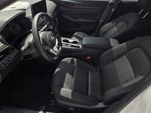 New 2026 Nissan Altima 2.5 SV FWD image 18