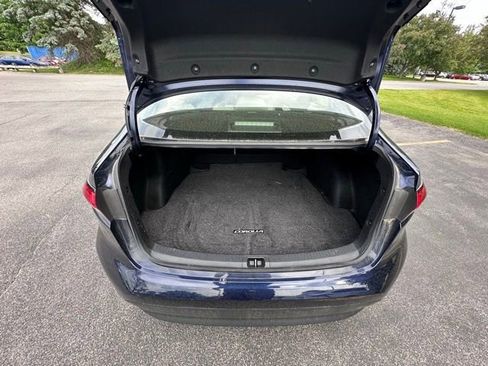 Used 2023 Toyota Corolla LE w/ Carpet Mat Package (TMS) FWD image 10