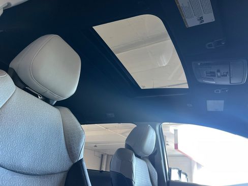 Used 2025 Toyota Sienna XSE image 16