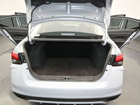 Used 2025 Nissan Versa SR w/ Electronics Package image 14