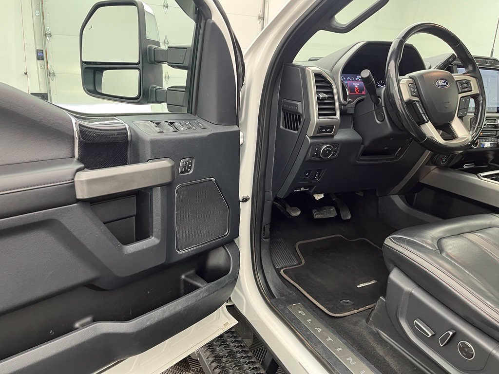 Used 2022 Ford F250 Platinum AWD/4WD image 14