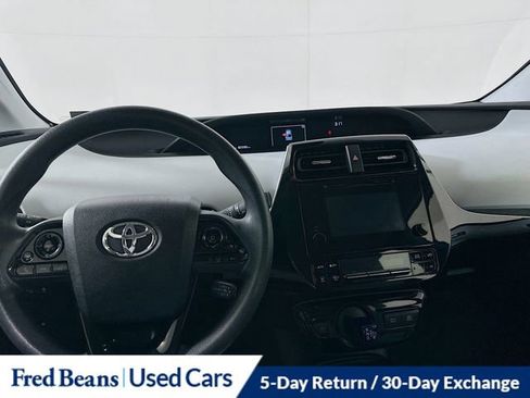Used 2019 Toyota Prius LE image 21