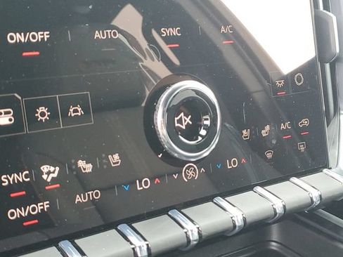 New 2026 GMC Acadia AT4 w/ Luxury Package AWD/4WD image 17
