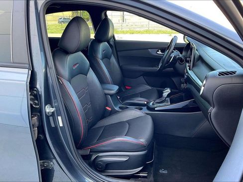 Certified 2022 Kia Forte GT FWD image 7