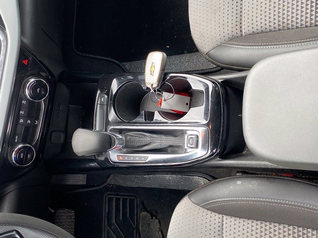 Used 2025 Chevrolet Trax LT FWD image 19
