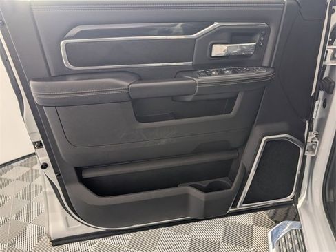 Used 2023 RAM 2500 Laramie image 10