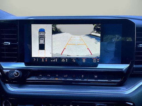 Used 2024 Chevrolet Silverado 1500 High Country w/ Midnight Edition AWD/4WD image 13