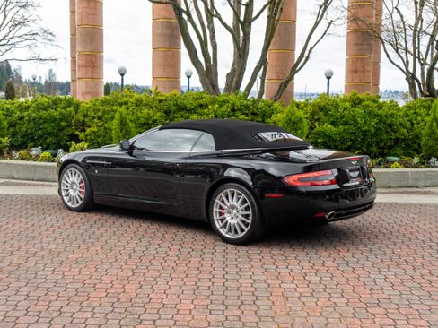 Used 2009 Aston Martin DB9 Volante image 2